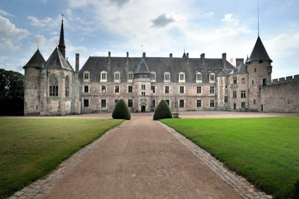 Hôtel avec piscine Le Château de Lapalisse